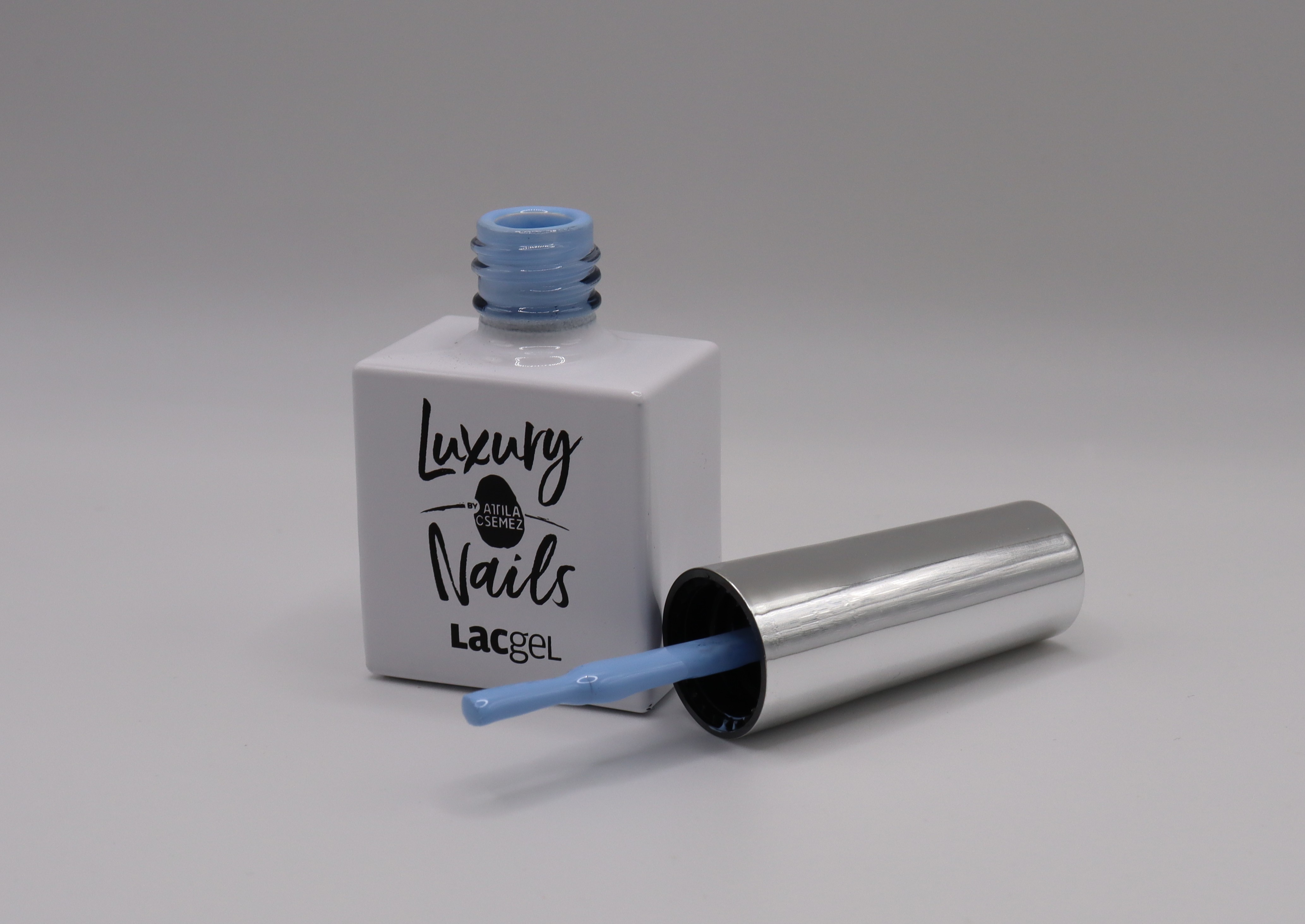 Luxury Nails by Attila Csemez – LacGel – 280