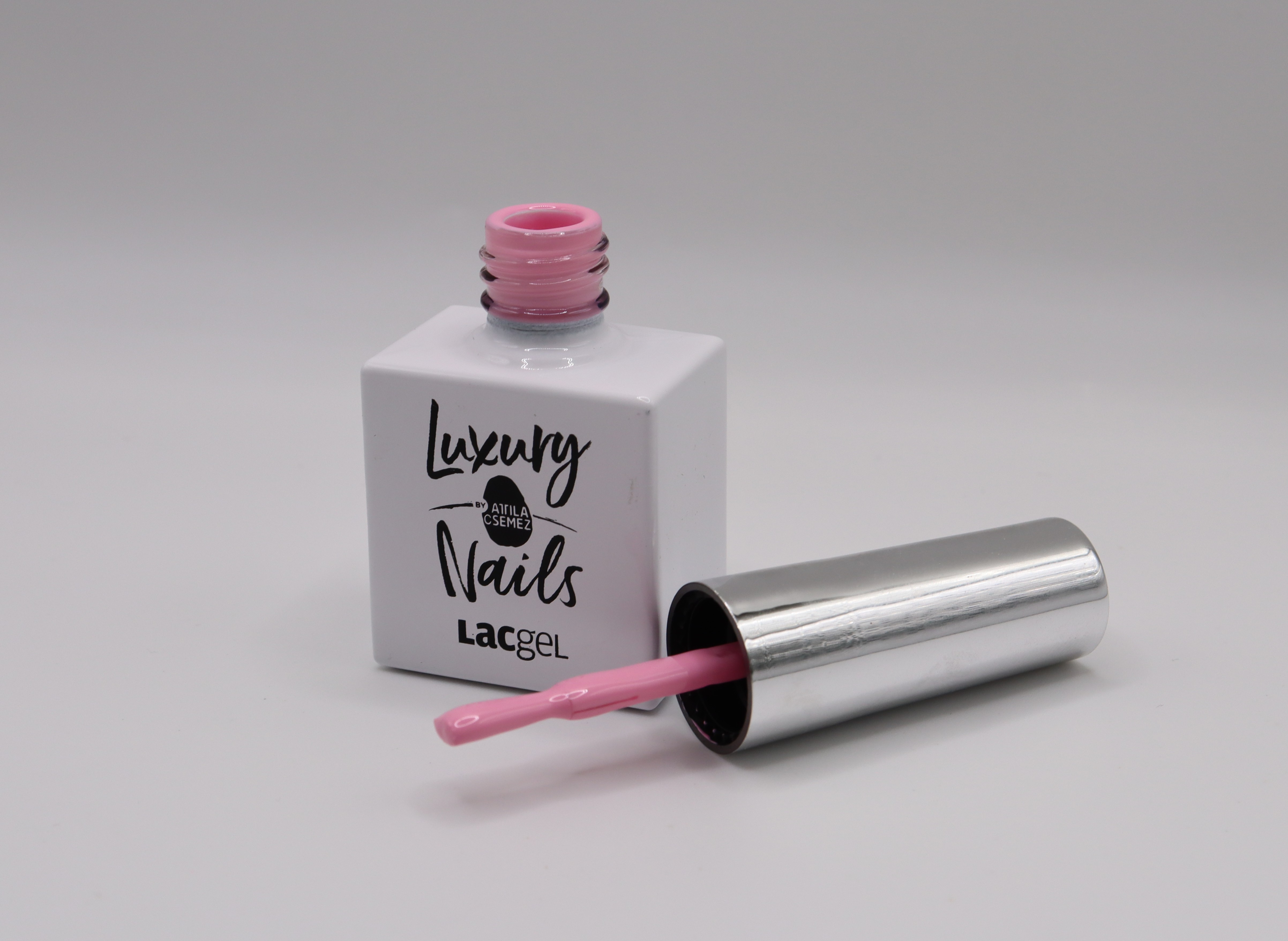 Luxury Nails by Attila Csemez – LacGel – 282