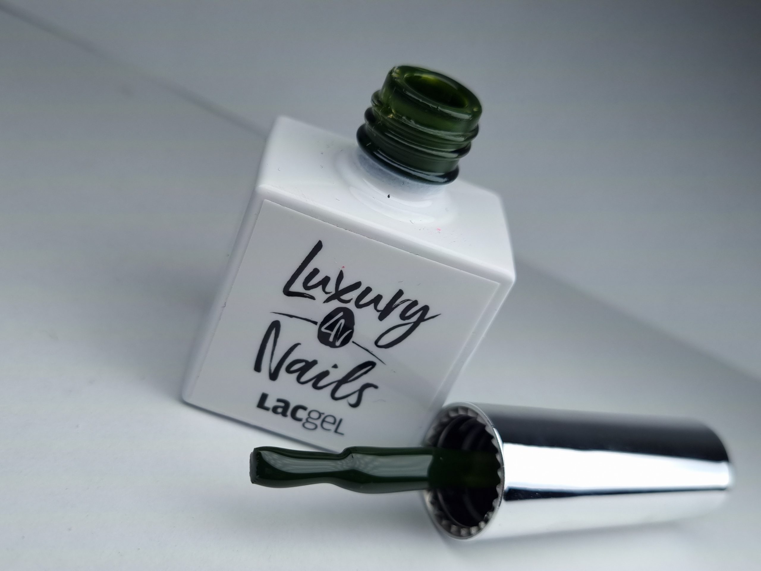 Luxury Nails by Attila Csemez - LacGel – 024