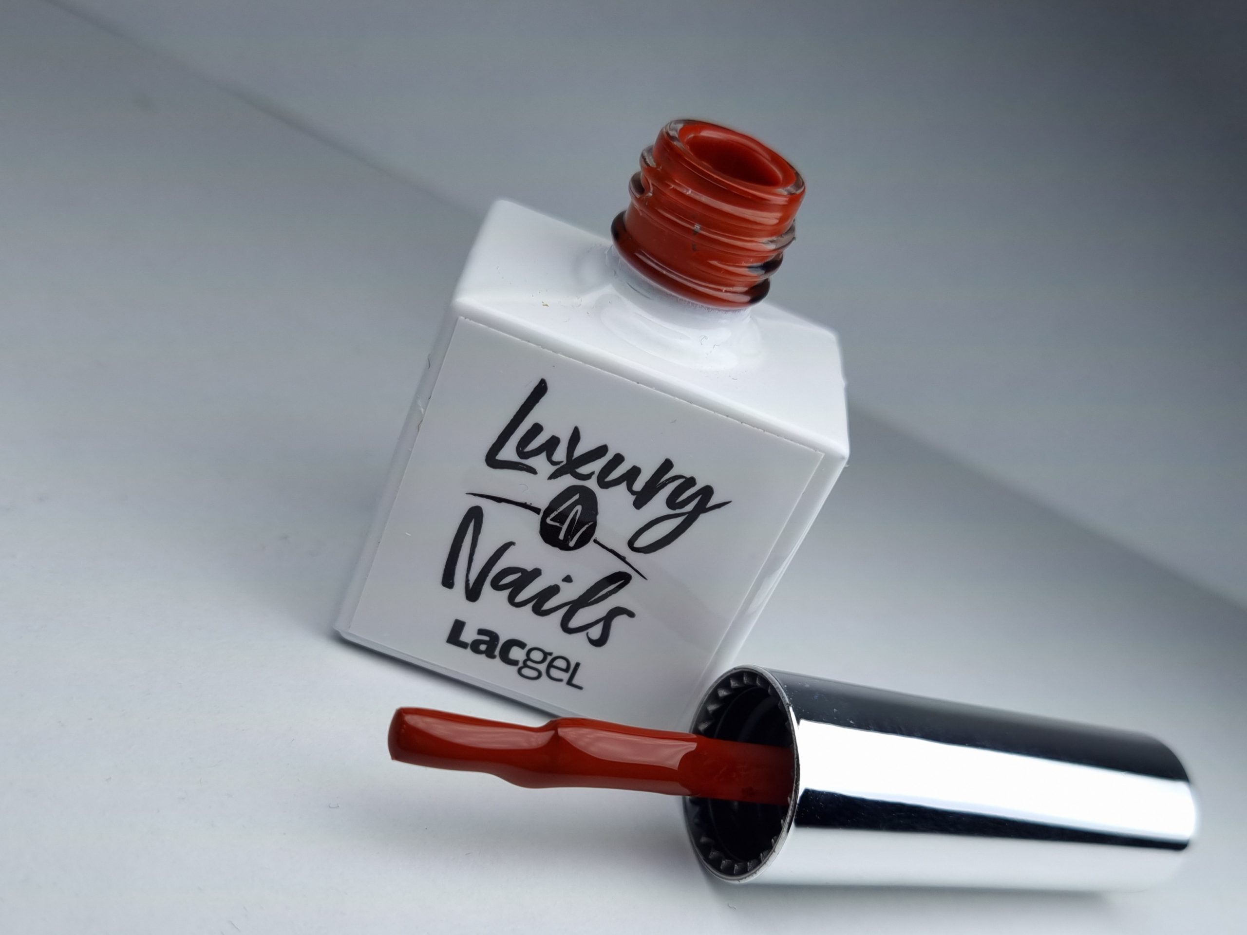 Luxury Nails by Attila Csemez - LacGel – 020