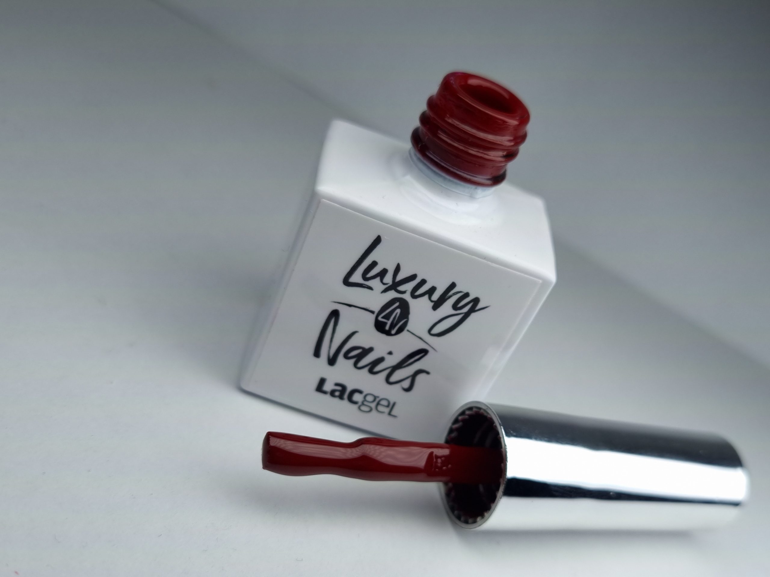 Luxury Nails by Attila Csemez - LacGel – 019