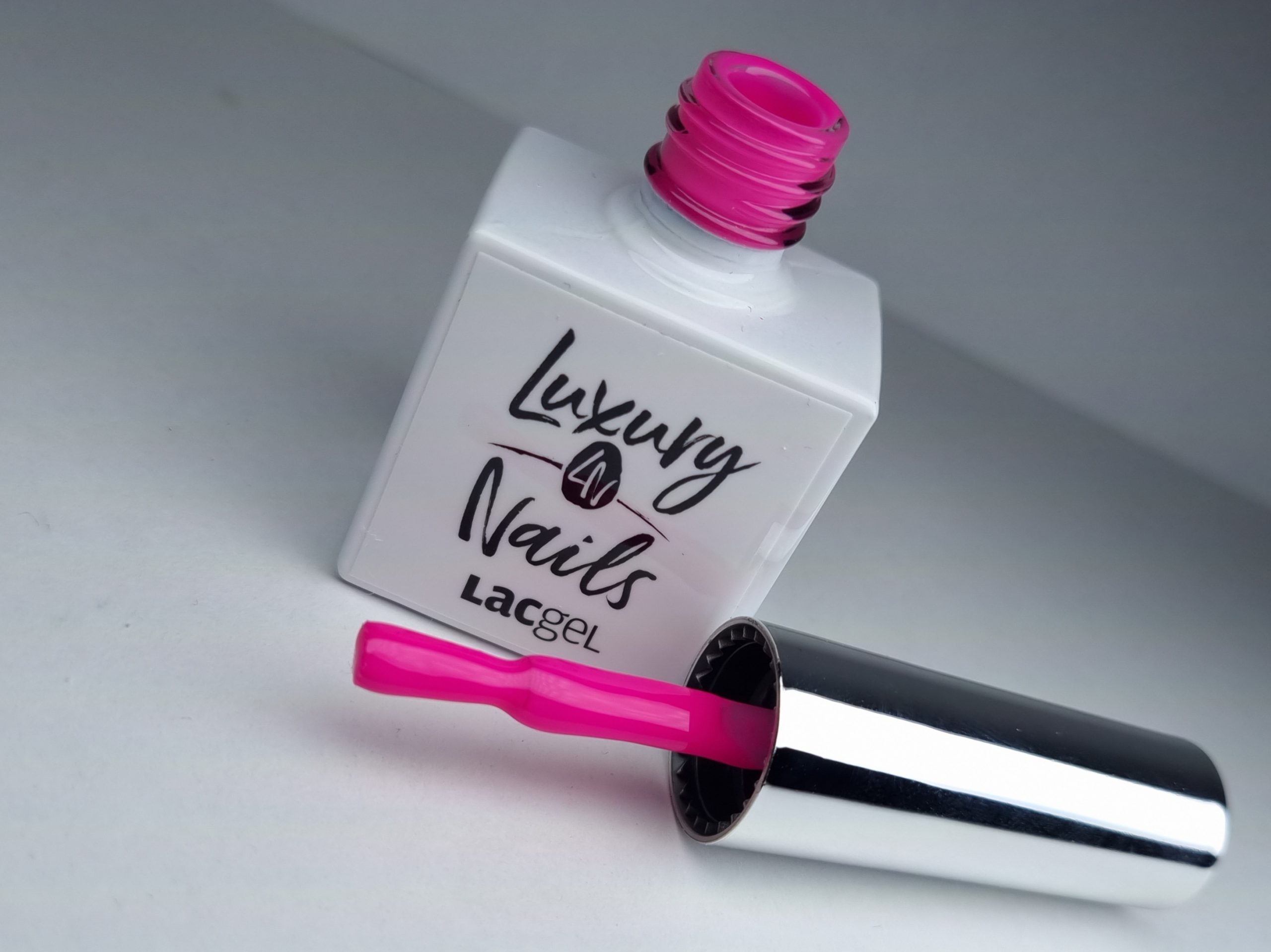 Luxury Nails by Attila Csemez - LacGel – 012