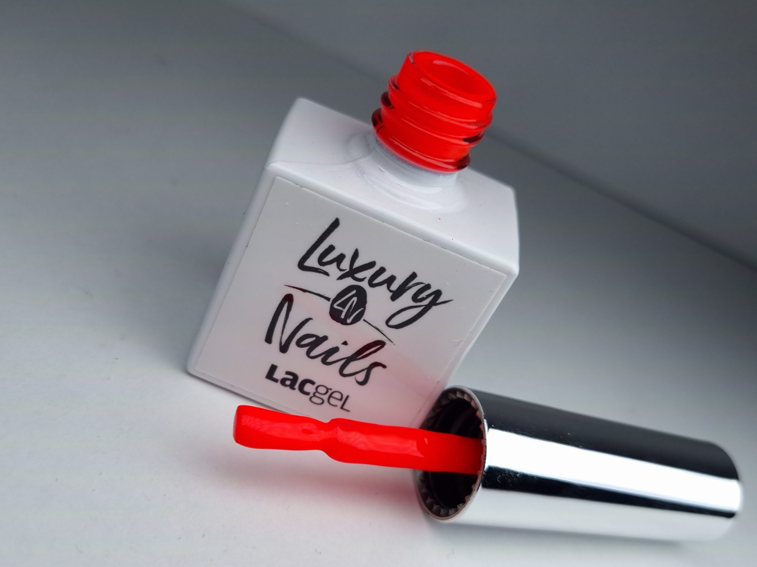Luxury Nails by Attila Csemez - LacGel – 004