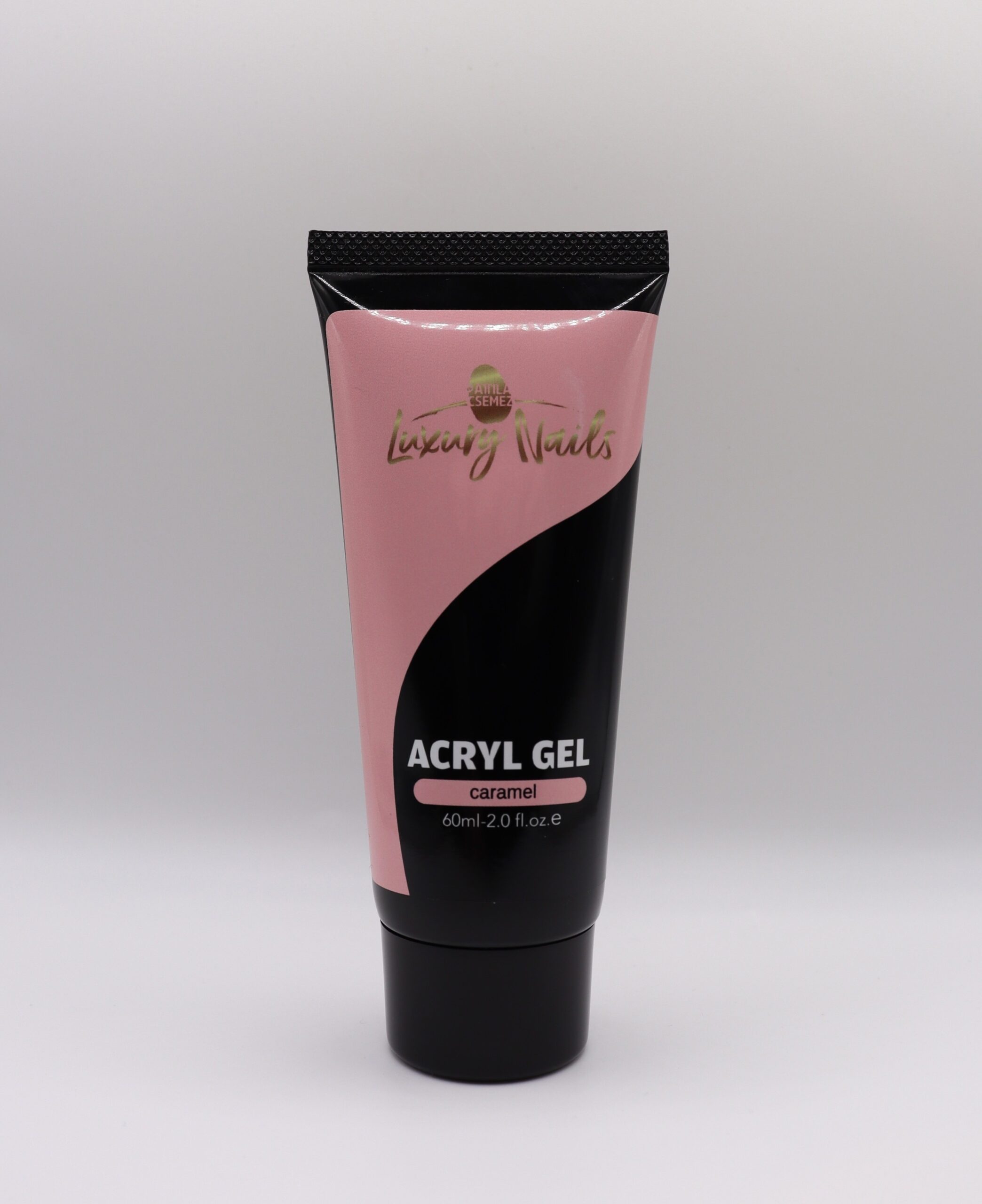 Luxury Nails by Attila Csemez – Acryl Gel – Caramel tubusos