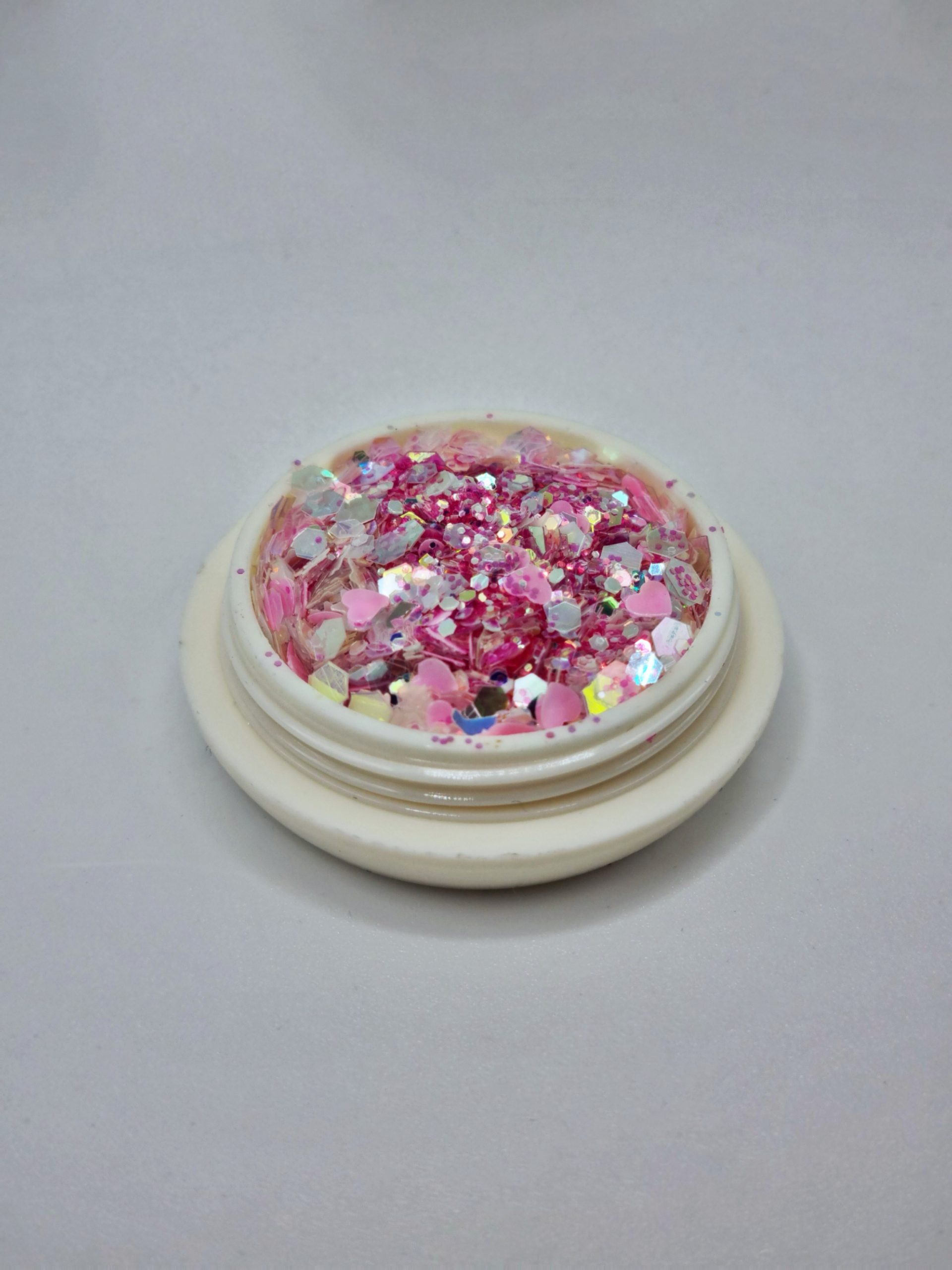 Luxury Nails by Attila Csemez - Glow Up Glitter - #1